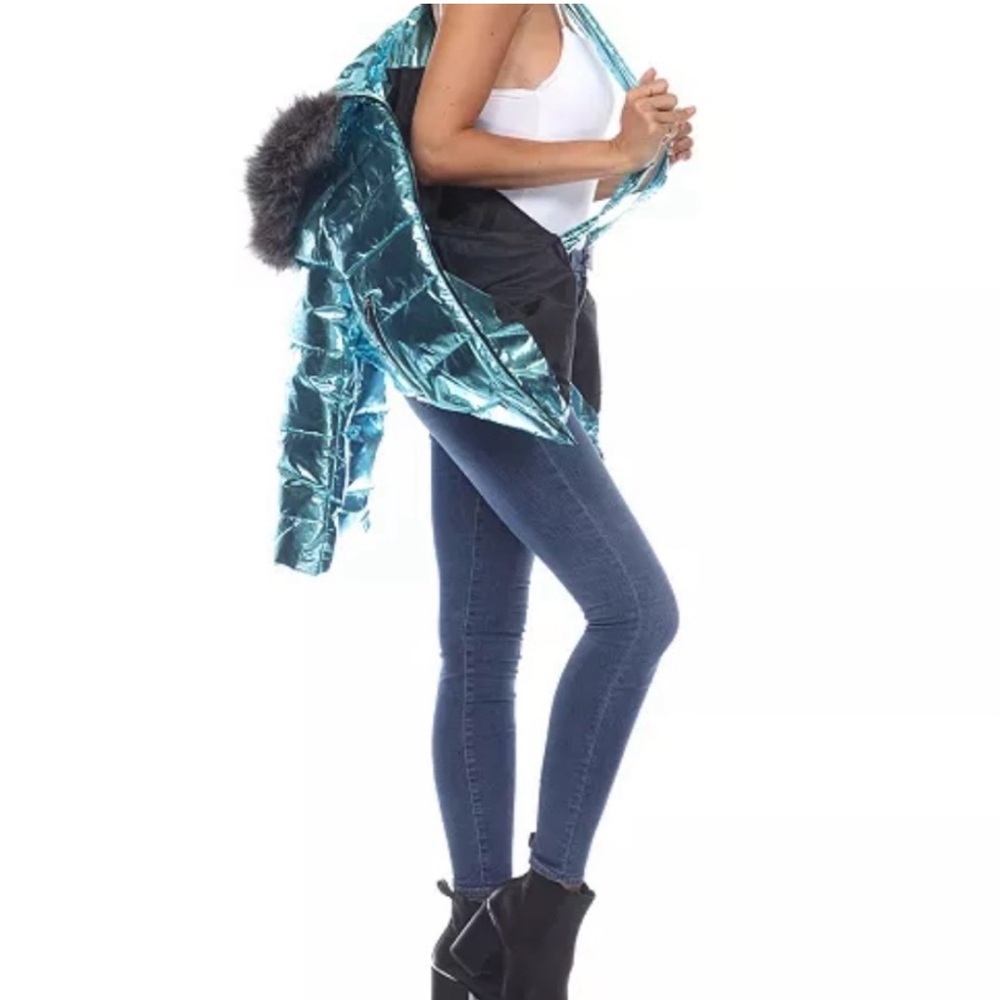 White Mark Metallic Blue Puffer Coat with Faux Fur Trim - Picture 6 of 10